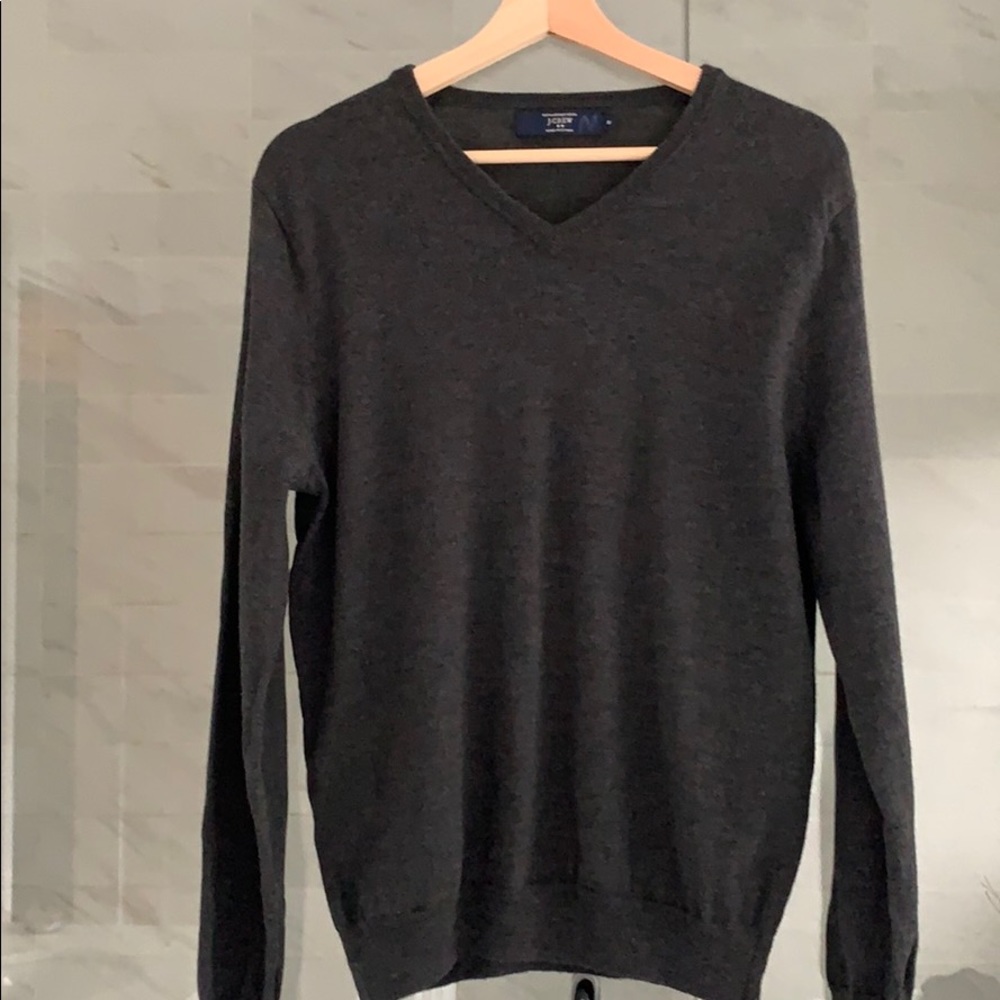 men’s J. Crew v-neck grey/charcoal sweater